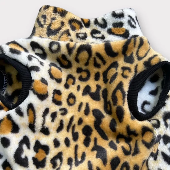 Pile Leopard